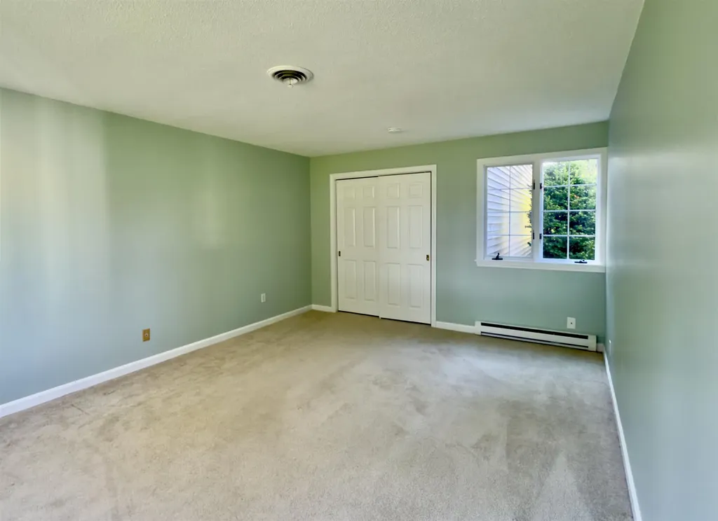 136 Hilltop Place New London NH 03257