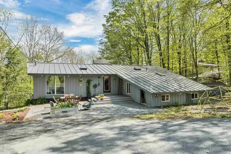 1893 Willard Road Hartford VT 05059