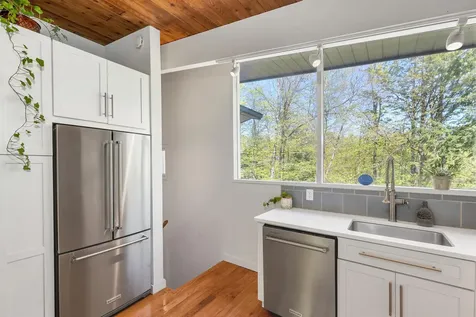 1893 Willard Road Hartford VT 05059