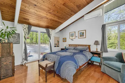 1893 Willard Road Hartford VT 05059