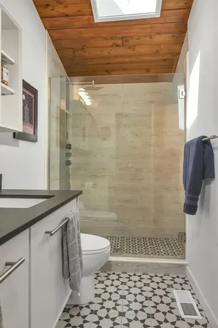 1893 Willard Road Hartford VT 05059