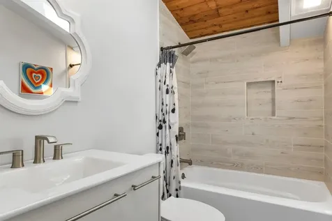 1893 Willard Road Hartford VT 05059
