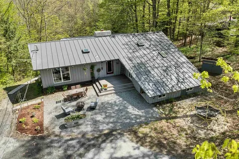 1893 Willard Road Hartford VT 05059
