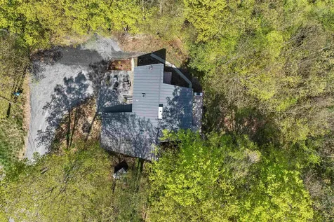 1893 Willard Road Hartford VT 05059