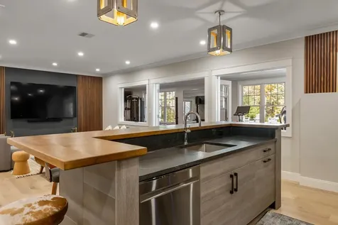 50 Autumn Lane Rye NH 03870