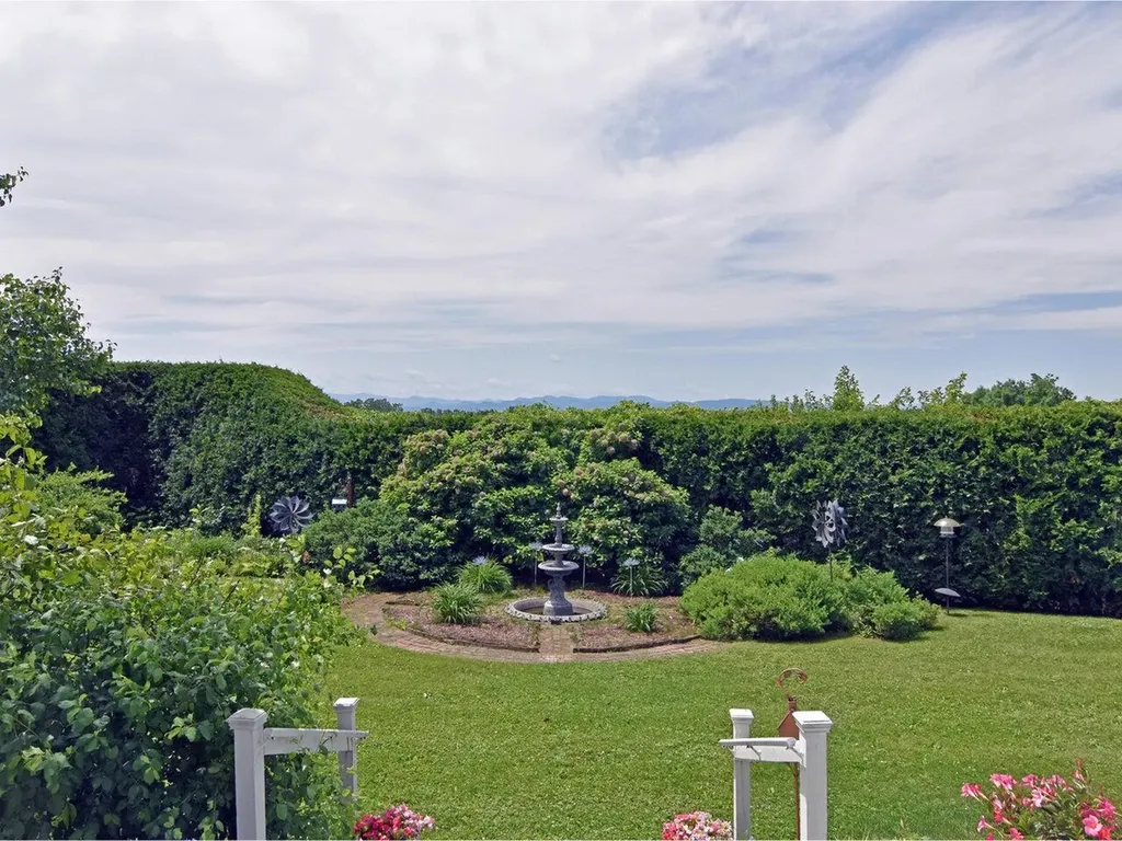 1 Deerfield Drive South Burlington VT 05403