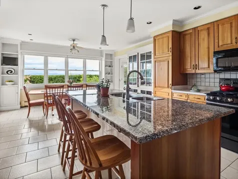 1 Deerfield Drive South Burlington VT 05403