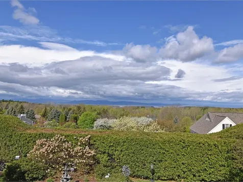 1 Deerfield Drive South Burlington VT 05403