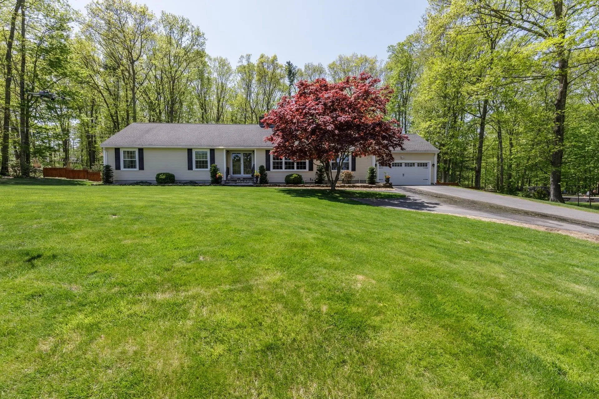 8 Teague Drive Salem NH 03079