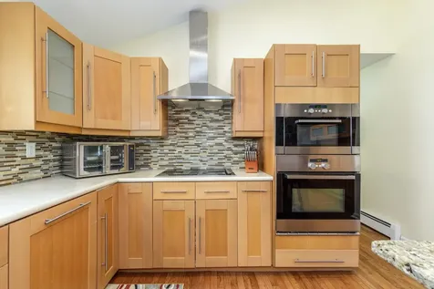 8 Teague Drive Salem NH 03079