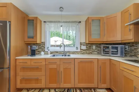 8 Teague Drive Salem NH 03079
