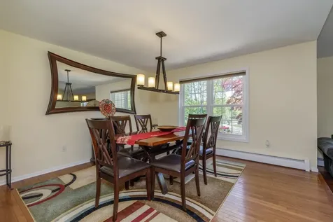 8 Teague Drive Salem NH 03079