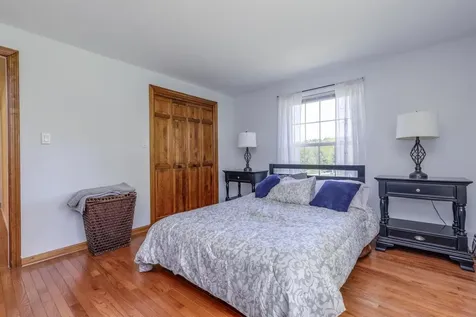 8 Teague Drive Salem NH 03079