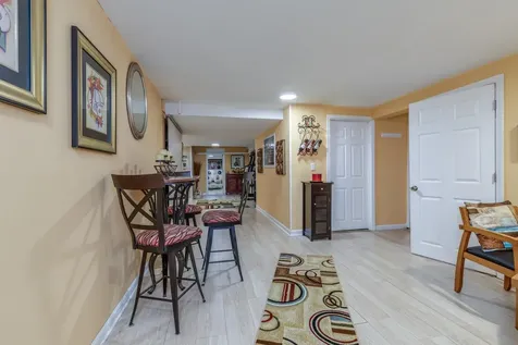 8 Teague Drive Salem NH 03079