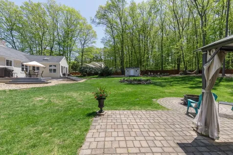 8 Teague Drive Salem NH 03079