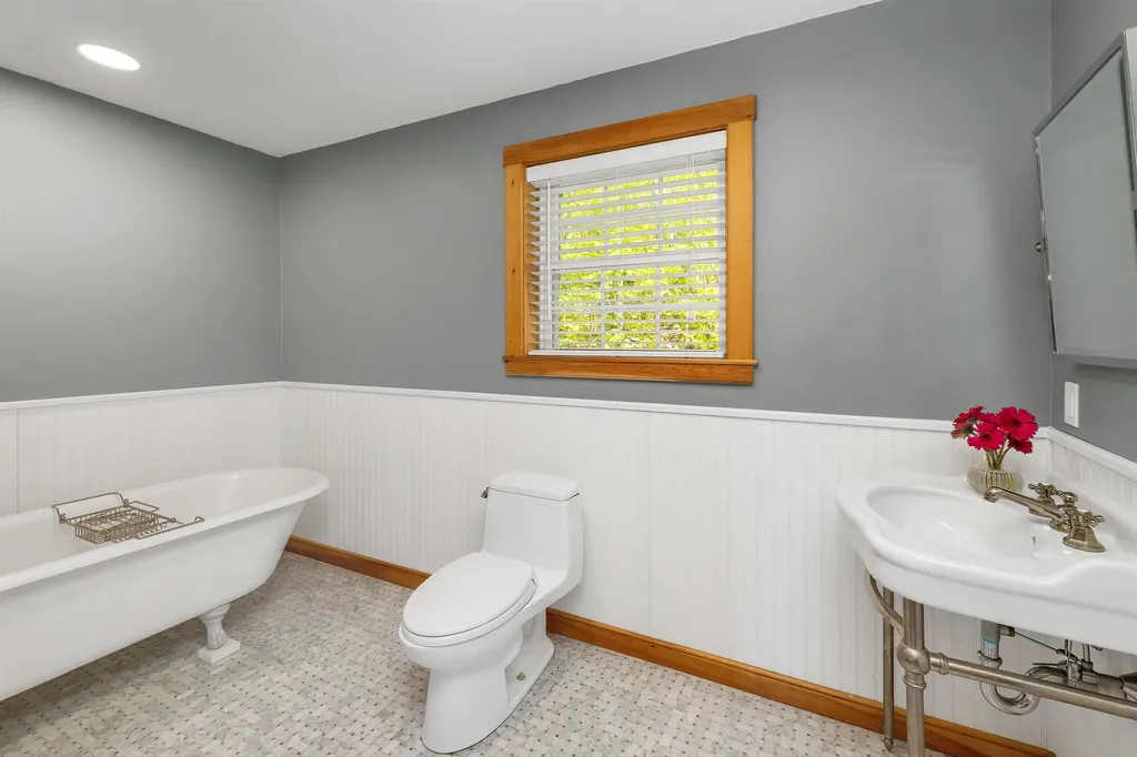 59 Scott Drive Alton NH 03810