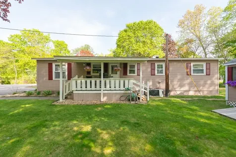 22 Marina Drive Nashua NH 03062