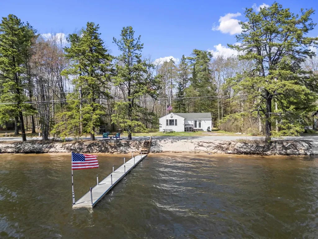 104 Bailey Road Effingham NH 03882