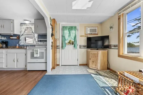 104 Bailey Road Effingham NH 03882