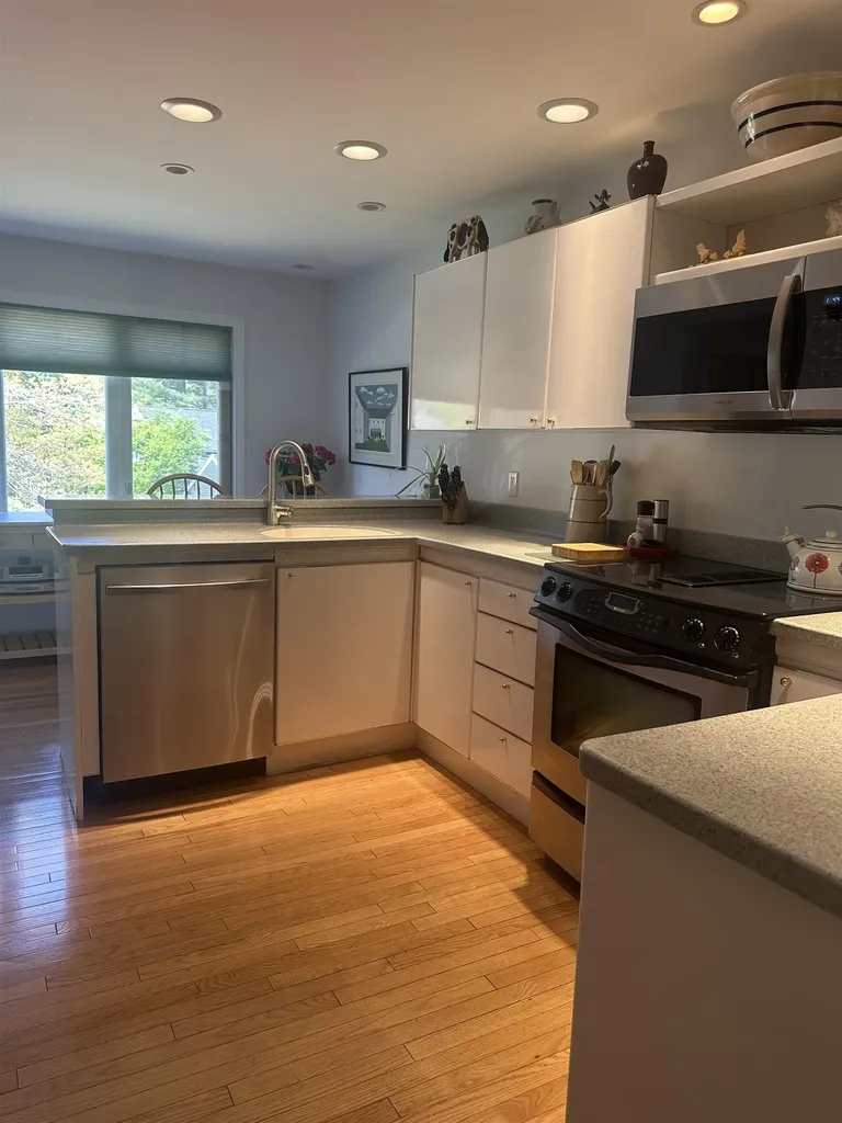 190 Chase Way Manchester NH 03104