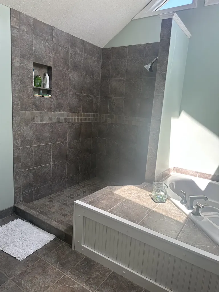 190 Chase Way Manchester NH 03104