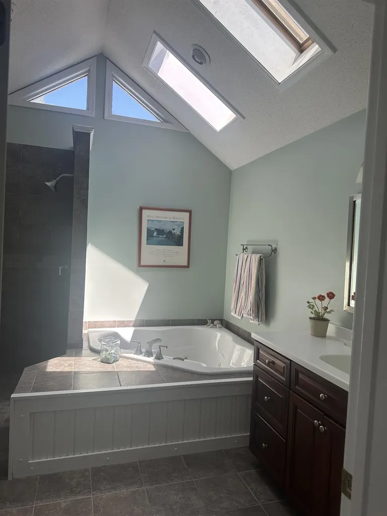 190 Chase Way Manchester NH 03104