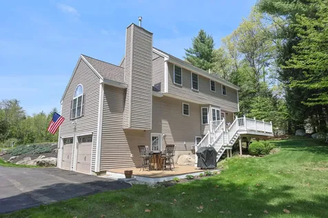 28 Benjamin Drive Goffstown NH 03045