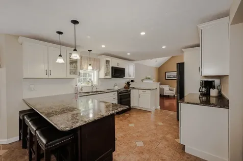 28 Benjamin Drive Goffstown NH 03045