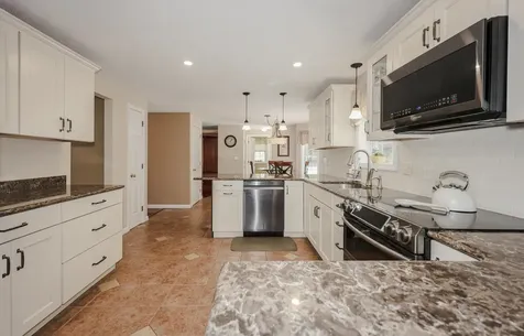 28 Benjamin Drive Goffstown NH 03045