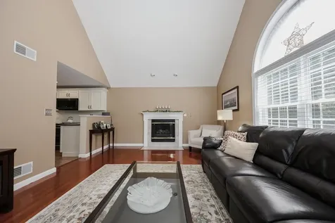 28 Benjamin Drive Goffstown NH 03045