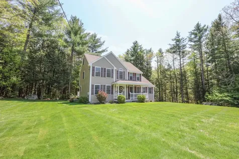 28 Benjamin Drive Goffstown NH 03045
