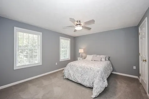 28 Benjamin Drive Goffstown NH 03045