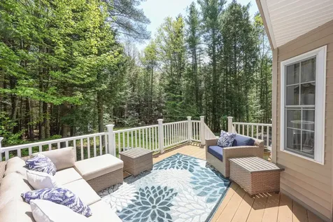 28 Benjamin Drive Goffstown NH 03045