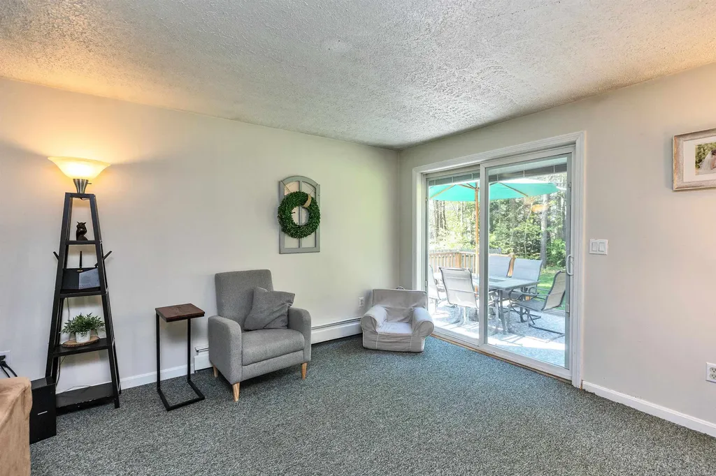 3 Pondview Drive Litchfield NH 03052