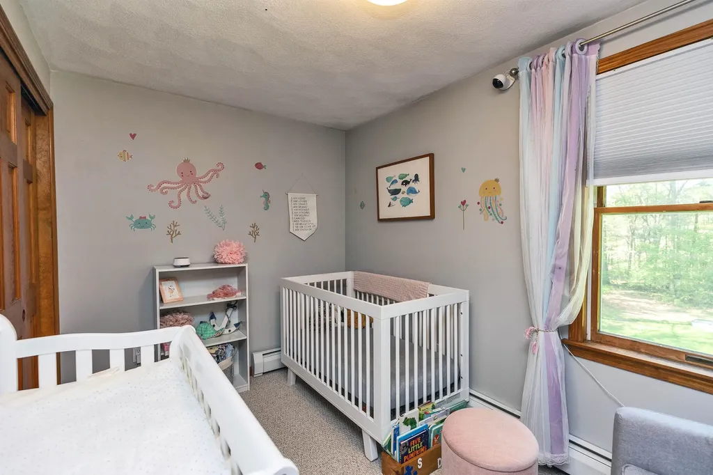 3 Pondview Drive Litchfield NH 03052