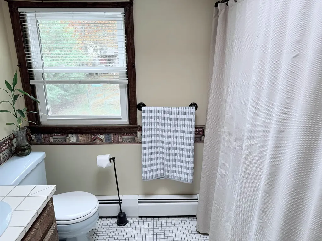 195 Corning Road Manchester NH 03109