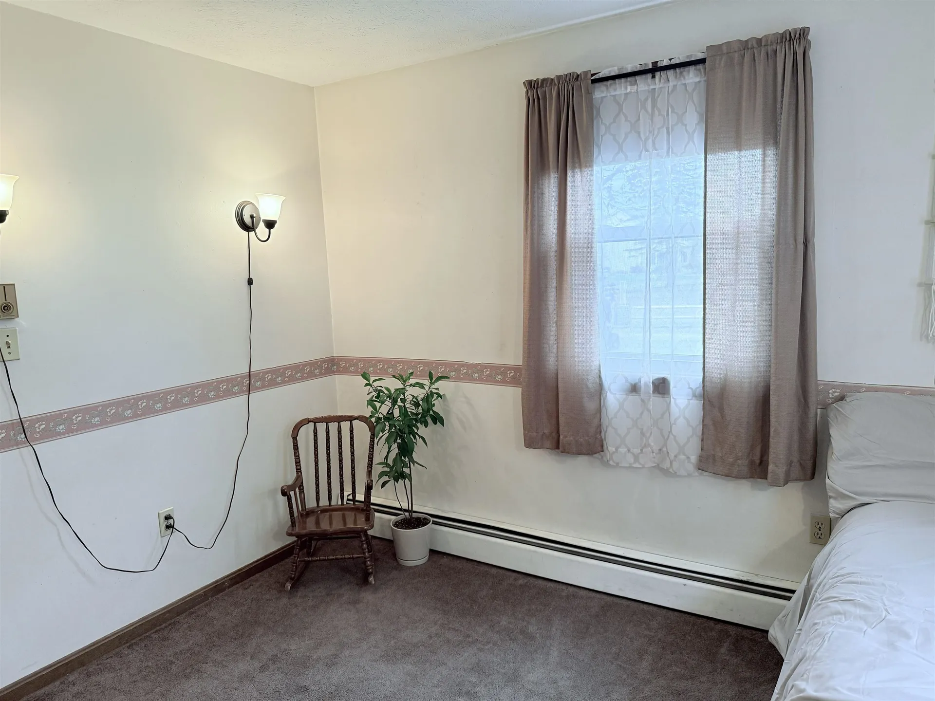 195 Corning Road Manchester NH 03109