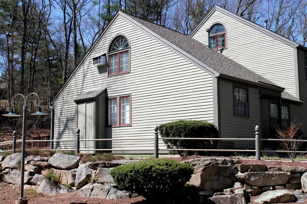 1465 Hooksett Road Hooksett NH 03106