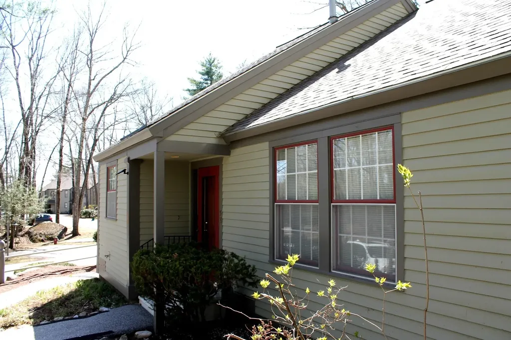1465 Hooksett Road Hooksett NH 03106