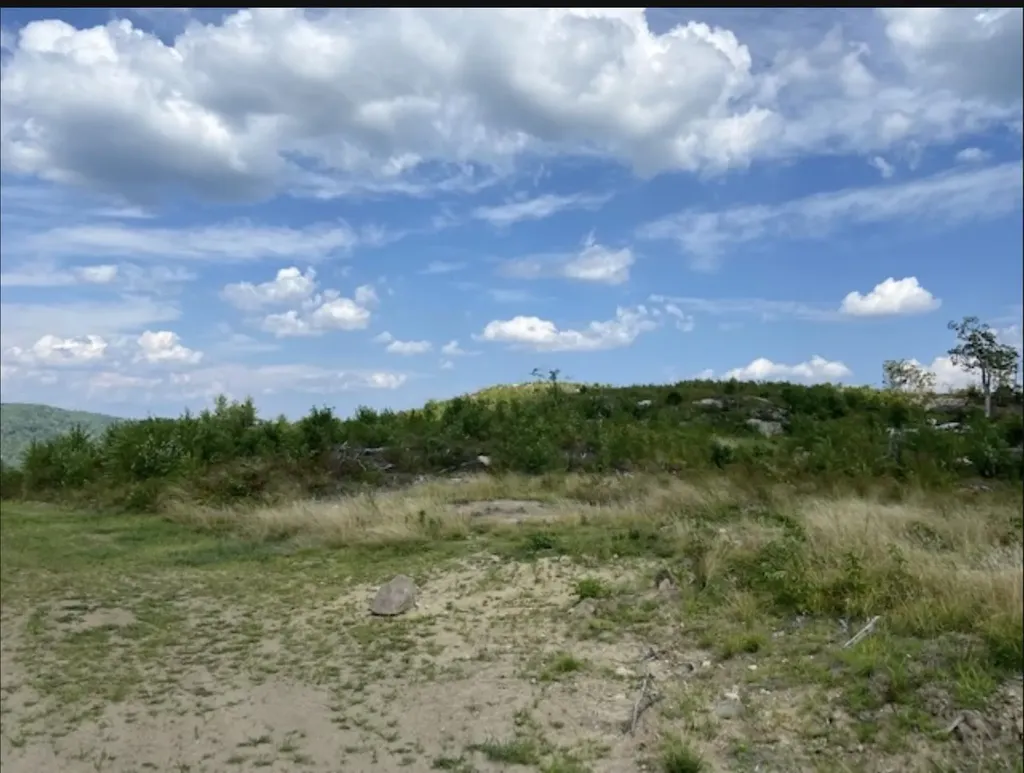 820 Old Bristol Road New Hampton NH 03256