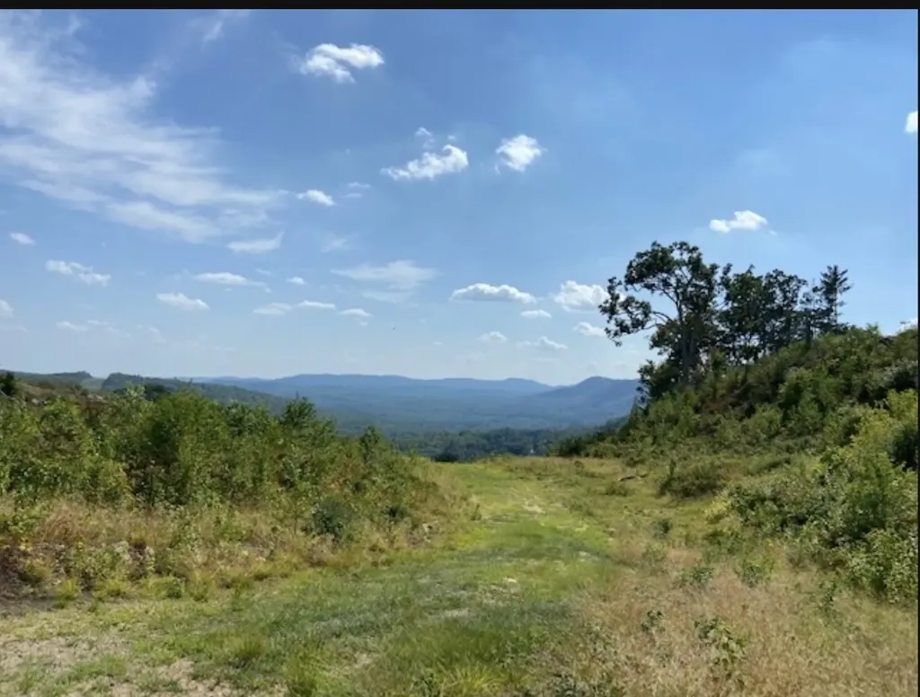 820 Old Bristol Road New Hampton NH 03256