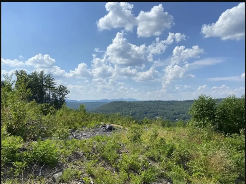 820 Old Bristol Road New Hampton NH 03256