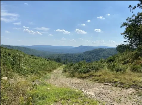 820 Old Bristol Road New Hampton NH 03256