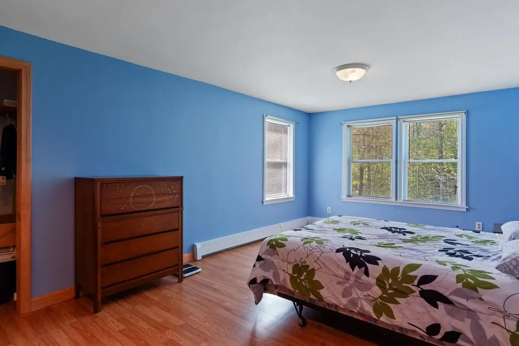 25 Vail Road Barnstead NH 03225