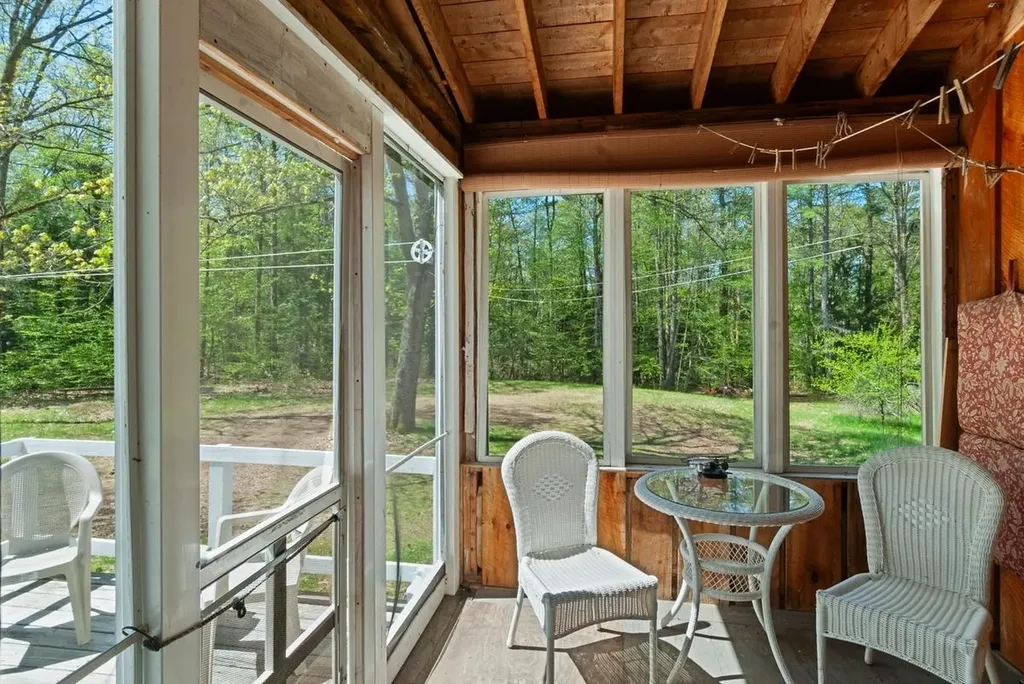 25 Vail Road Barnstead NH 03225