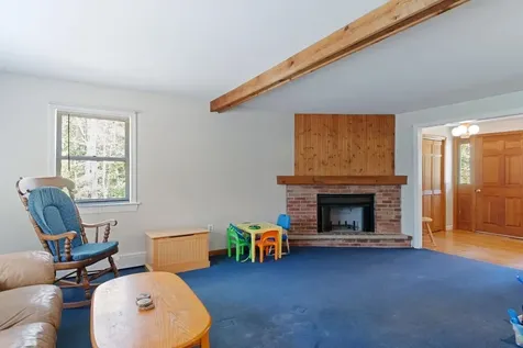 25 Vail Road Barnstead NH 03225