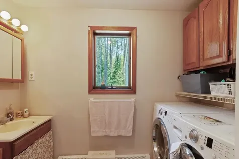 25 Vail Road Barnstead NH 03225