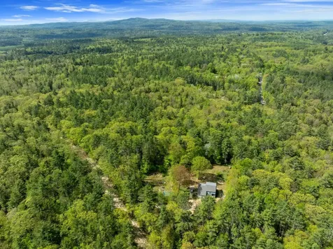 25 Vail Road Barnstead NH 03225