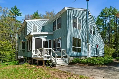 25 Vail Road Barnstead NH 03225