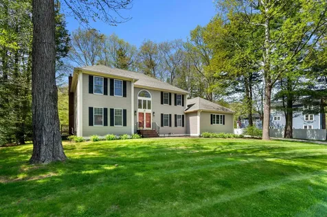 27 Saint Cyr Drive Hampton NH 03842